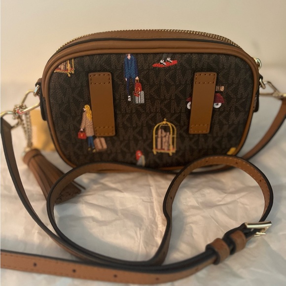 Michael Kors Camera belt bag crossbody - Picture 5 of 14